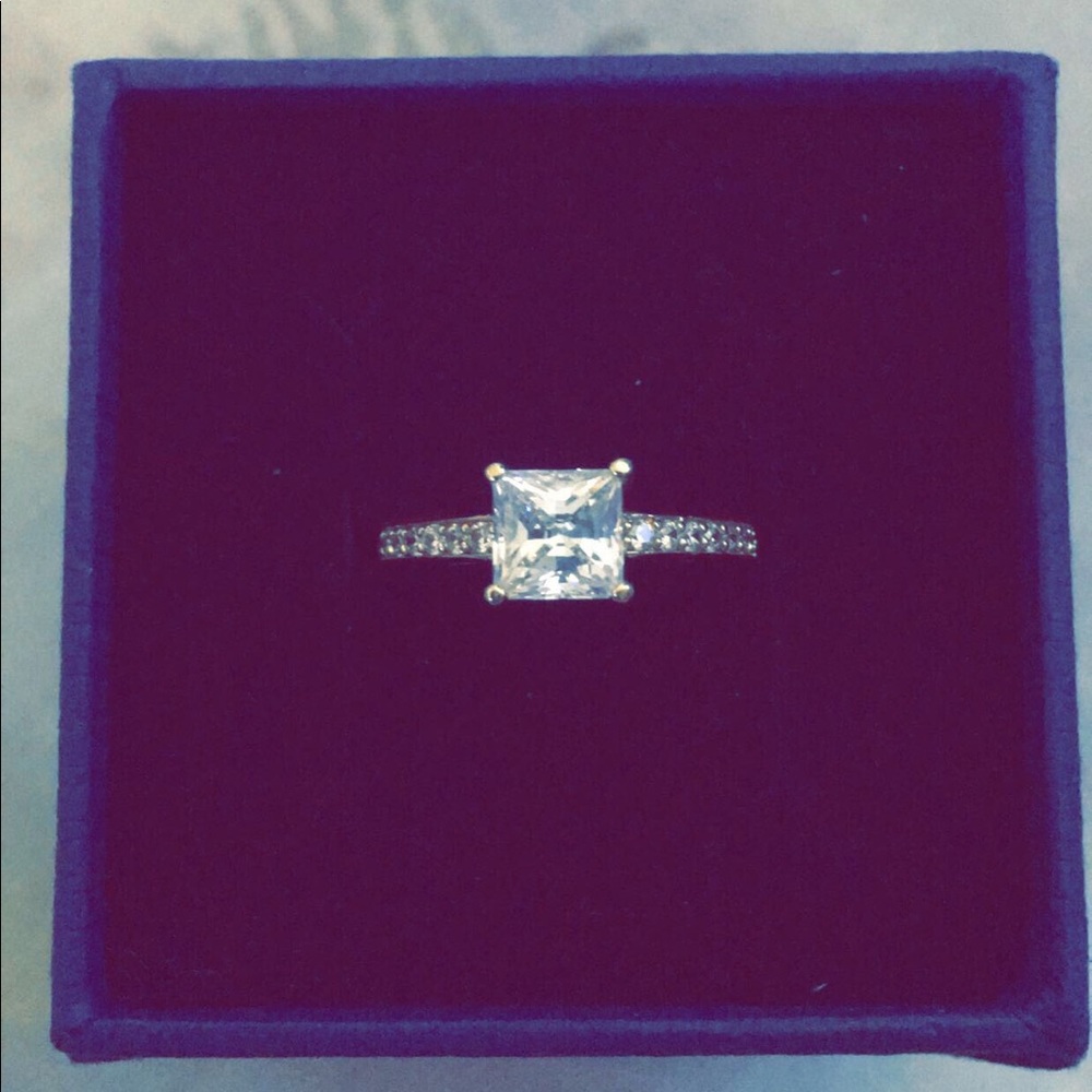 Swarovski Ring